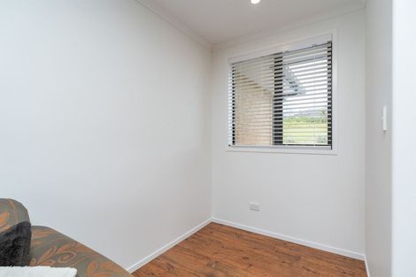 Photo of property in 5 Ngaio Close, Mangawhai, 0505