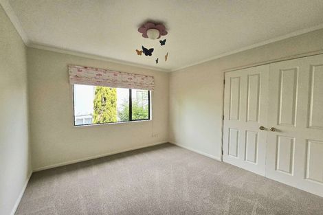 Photo of property in 33 Kinleith Way, Albany, Auckland, 0632