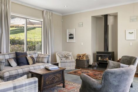 Photo of property in 10 Wakeman Road, Acacia Bay, Taupo, 3330