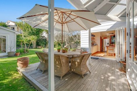 Photo of property in 4 Mays Street, Devonport, Auckland, 0624