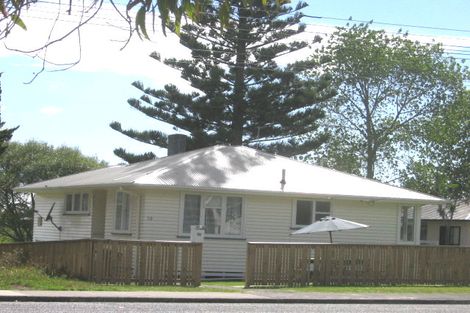 Photo of property in 58 Tonar Street, Northcote, Auckland, 0627