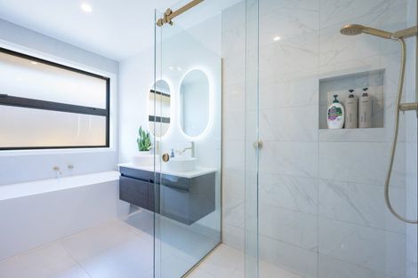 Photo of property in 63 Les Wakefield Road, Mapua, 7005