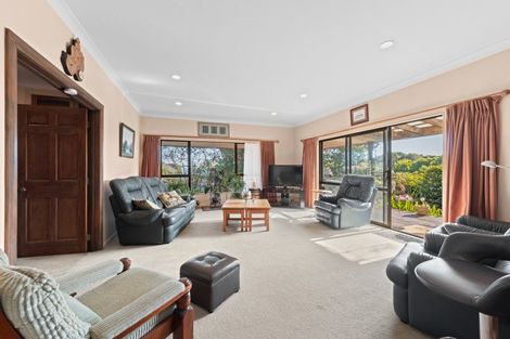 Photo of property in 27 Donnelly Street, Oakura, 4314