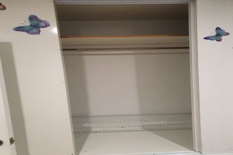 Photo of property in 18 Hydra Place, Glen Eden, Auckland, 0602