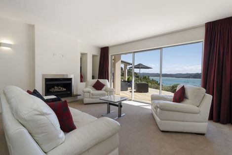 Photo of property in 10 Paine Brown Way, Russell, 0272