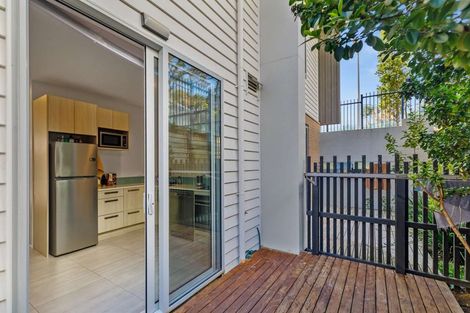 Photo of property in 36 Ceramic Lane, New Lynn, Auckland, 0600