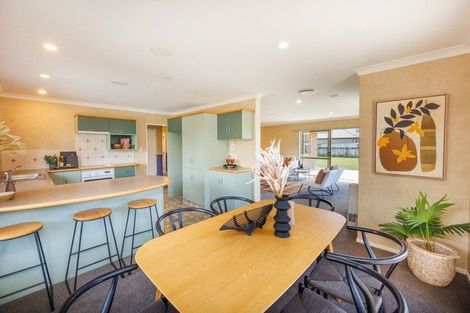 Photo of property in 30 Parnell Heights Drive, Kelvin Grove, Palmerston North, 4414