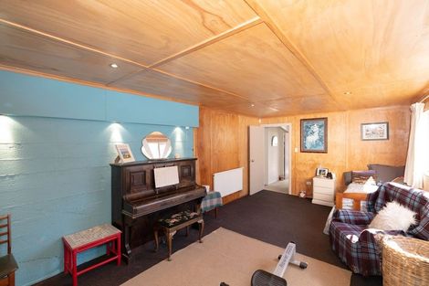 Photo of property in 2 Sydney Crescent, Raumati South, Paraparaumu, 5032