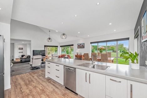 Photo of property in 39 Thorndon Close, Kirwee, Darfield, 7571