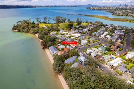 Photo of property in 16 Joan Street, Point Chevalier, Auckland, 1022