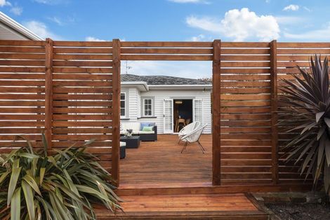 Photo of property in 13 Norton Park Avenue, Fairfield, Lower Hutt, 5011