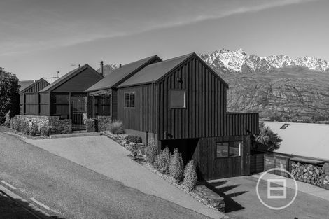 Photo of property in 19 Stone Ridge Place, Queenstown, 9300