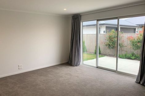 Photo of property in 16 Loxley Place, Lincoln, 7608