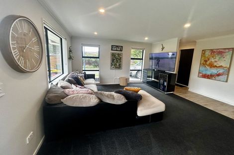 Photo of property in 1 Waireka Street, Pegasus, 7612