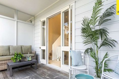 Photo of property in 60 Hackett Street, Saint Marys Bay, Auckland, 1011