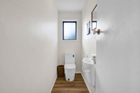 Photo of property in 4 Bronte Place, Whalers Gate, New Plymouth, 4310