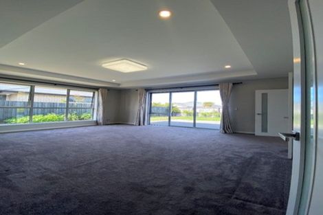 Photo of property in 27 Winfield Drive, Wigram, Christchurch, 8042