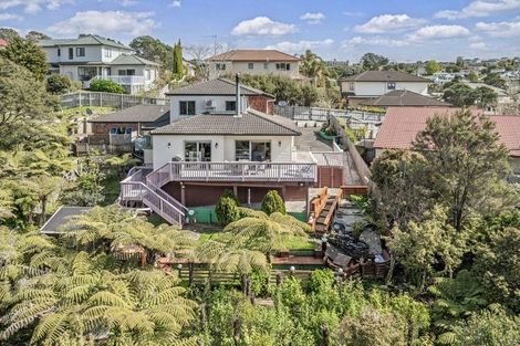 Photo of property in 3 Lincoln Close, Northcross, Auckland, 0630