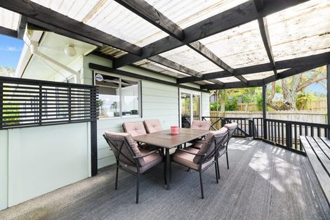 Photo of property in 1/62 Rua Road, Glen Eden, Auckland, 0602