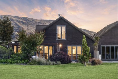 Photo of property in Heritage Village, 7 Villa Lane, Wanaka, 9382
