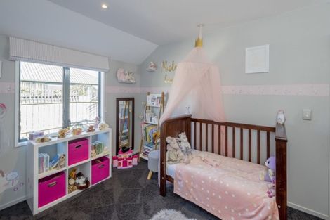 Photo of property in 46a Seddon Street, Waikanae, 5036