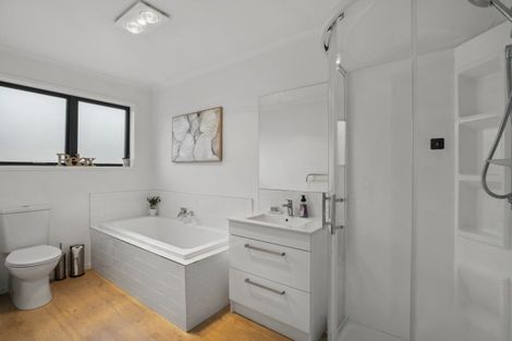 Photo of property in 39 Howden Drive, Jacks Point, 9371