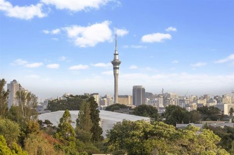 Photo of property in 164 Hinemoa Street, Birkenhead, Auckland, 0626