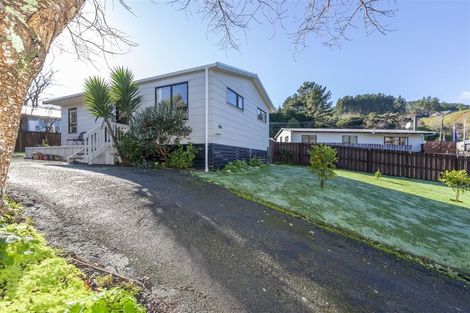 Photo of property in 12 Hookway Grove, Paraparaumu, 5032