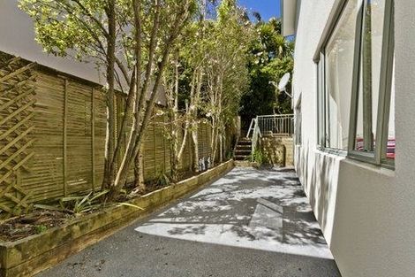 Photo of property in 15 Bush Lane, Northcote Point, Auckland, 0627
