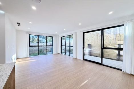 Photo of property in 13a King Richard Place, Browns Bay, Auckland, 0630