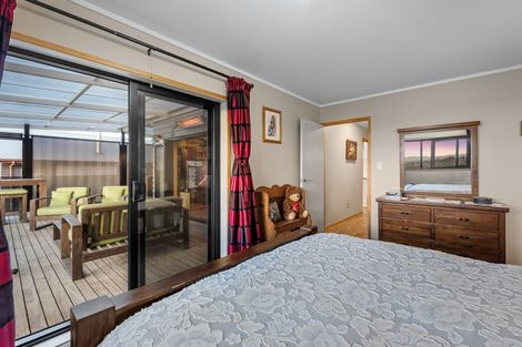 Photo of property in 48 Estuary View Road, Welcome Bay, Tauranga, 3112