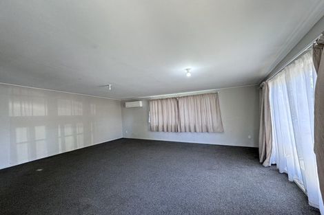 Photo of property in 52a Swanson Road, Henderson, Auckland, 0610