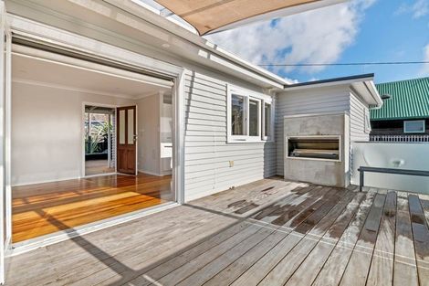 Photo of property in 7a Cedar Terrace, Stanmore Bay, Whangaparaoa, 0932