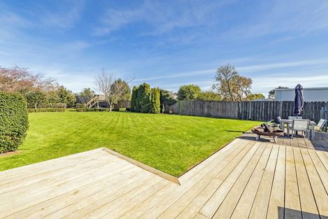 Photo of property in 35 Leeston And Lake Road, Leeston, 7632