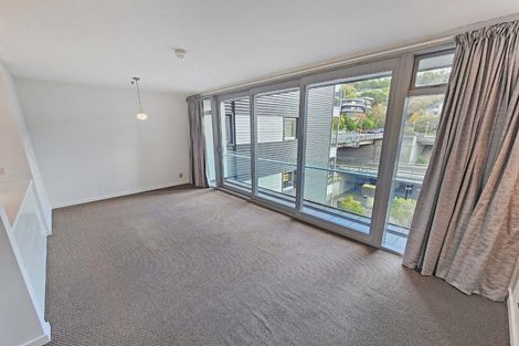 Photo of property in Montreaux Apartments, 2k/164 The Terrace, Wellington Central, Wellington, 6011