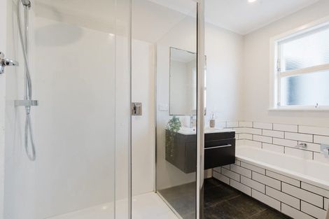 Photo of property in 10 Mears Road, St Andrews, Hamilton, 3200