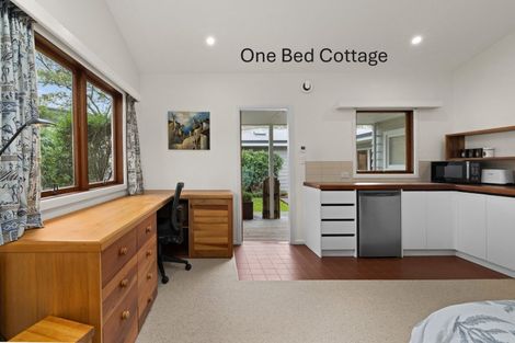 Photo of property in 10 Guthrie Road, Havelock North, 4130