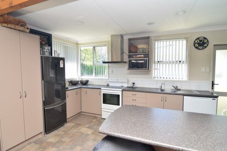 Photo of property in 65 Victoria Street, Carterton, 5713