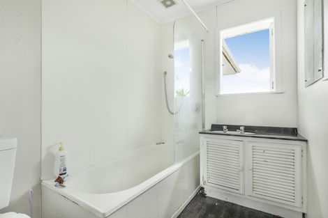 Photo of property in 13 Hyde Street, Manurewa East, Auckland, 2102