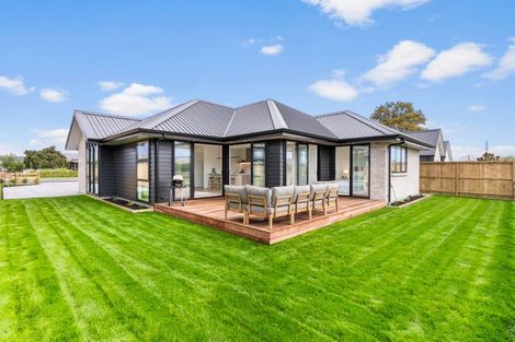 Photo of property in 4 Nau Mai Road, Clevedon, 2582