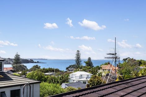 Photo of property in 1/264 Lake Road, Hauraki, Auckland, 0622