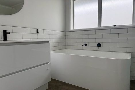 Photo of property in 19 Endeavour Avenue, Welcome Bay, Tauranga, 3112