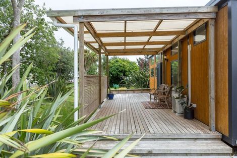 Photo of property in 204 Pahautea Road, Kahutara, Featherston, 5771