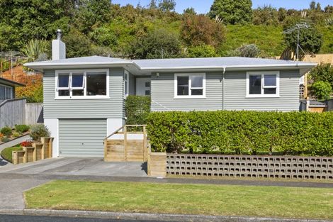 Photo of property in 16 Whakawhiti Street, Marfell, New Plymouth, 4310