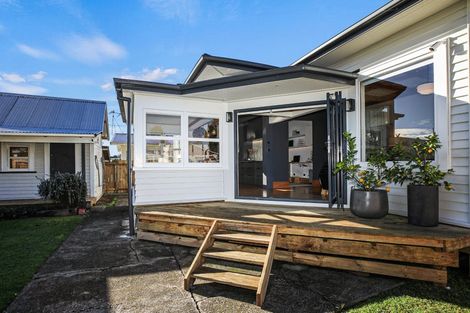 Photo of property in 77 Te Aroha Street, Hamilton East, Hamilton, 3216
