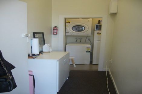 Photo of property in 4 Hawker Street, Mount Victoria, Wellington, 6011