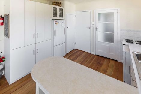 Photo of property in 52 Thatcher Street, Castlecliff, Whanganui, 4501