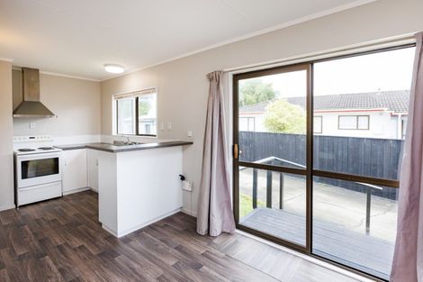 Photo of property in 15 Willowstream Grove, Cloverlea, Palmerston North, 4412