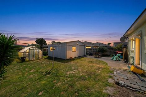 Photo of property in 18 Monorgan Road, Strathmore Park, Wellington, 6022