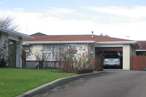 Photo of property in 18 Woodfield Avenue, Roslyn, Palmerston North, 4414